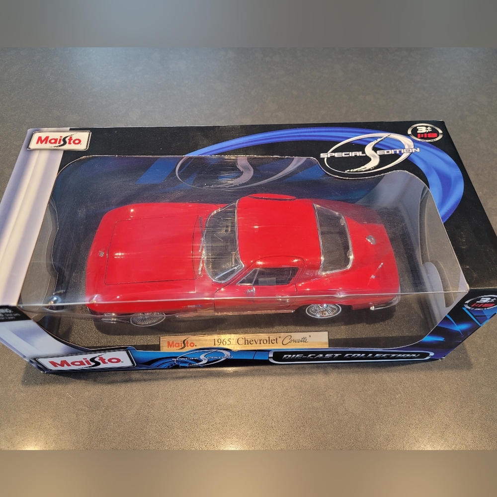 Maisto 1965 red Corvette model special edition 1:1